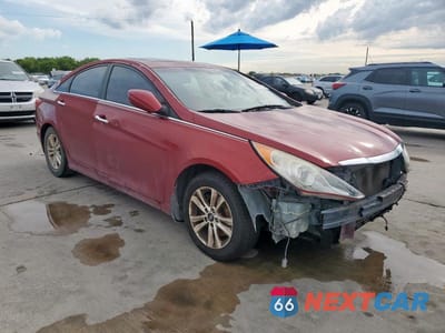 Czwarte zdjęcie samochodu z boku: 2012 HYUNDAI SONATA VIN:5NPEC4AC0CH362351 - miniatura