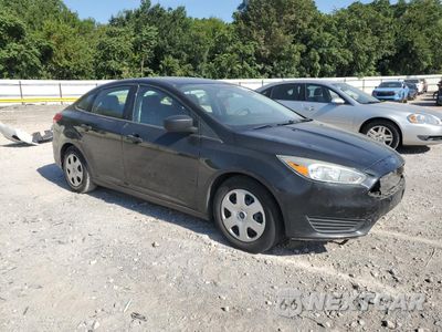 Czwarte zdjęcie samochodu z boku: 2015 FORD FOCUS S VIN:1FADP3E26FL340727 - miniatura