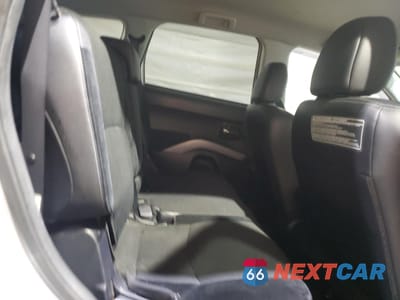 Zdjęcie 11 z 13 samochodu: 2011 MITSUBISHI OUTLANDER SE VIN:JA4JT3AW6BU015916 - miniatura