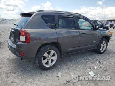 Trzecie zdjęcie samochodu z tyłu: 2016 JEEP COMPASS SPORT VIN:1C4NJDBB5GD610360 - miniatura