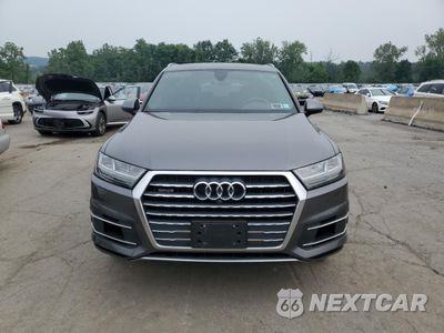 Piąte zdjęcie samochodu w środku: 2019 AUDI Q7 PREMIUM VIN:WA1AAAF7XKD046727 - miniatura