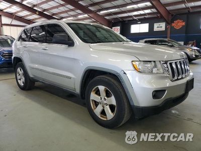 Czwarte zdjęcie samochodu z boku: 2012 JEEP GRAND CHEROKEE LAREDO VIN:1C4RJFAG2CC166493 - miniatura