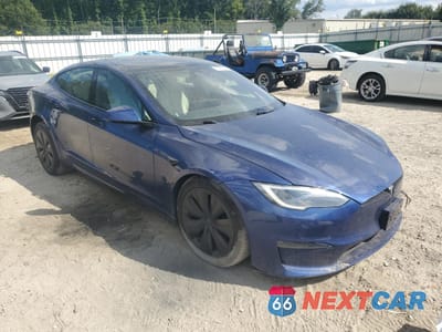 Czwarte zdjęcie samochodu z boku: 2023 TESLA MODEL S VIN:5YJSA1E53PF500536 - miniatura