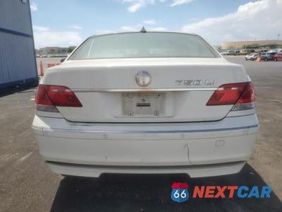 Zdjęcie 6 z 12 samochodu: 2007 BMW 750 VIN:WBAHN83537DT66481 - miniatura