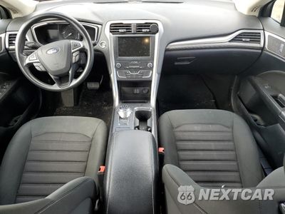 Zdjęcie 8 z 12 samochodu: 2019 FORD FUSION SE VIN:3FA6P0H7XKR219032 - miniatura