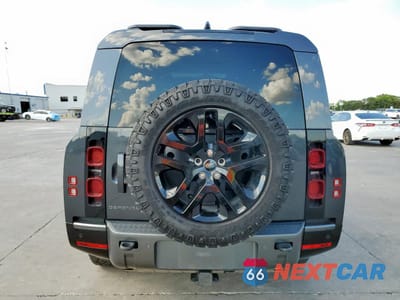 Zdjęcie 6 z 15 samochodu: 2024 LAND ROVER DEFENDER 130 OUTBOUND VIN:SALEWFEUXR2256997 - miniatura