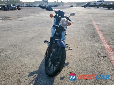 Drugie zdjęcie samochodu z przodu: 2019 HONDA VT1300 CX VIN:JH2SC6121KK400215 - miniatura