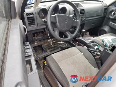 Zdjęcie 8 z 14 samochodu: 2007 DODGE NITRO SXT VIN:1D8GT28K97W689844 - miniatura