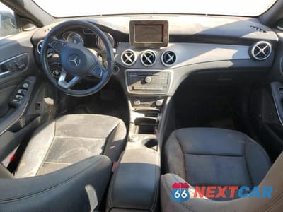 Zdjęcie 8 z 12 samochodu: 2015 MERCEDES-BENZ CLA 250 VIN:WDDSJ4EB7FN161633 - miniatura