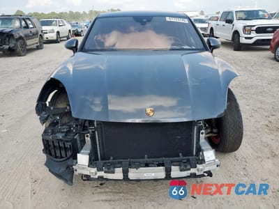 Piąte zdjęcie samochodu w środku: 2023 PORSCHE CAYENNE GTS COUPE VIN:WP1BG2AY5PDA33226 - miniatura