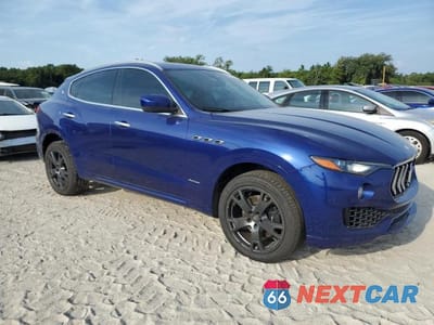 Czwarte zdjęcie samochodu z boku: 2018 MASERATI LEVANTE LUXURY VIN:ZN661XUL1JX298151 - miniatura