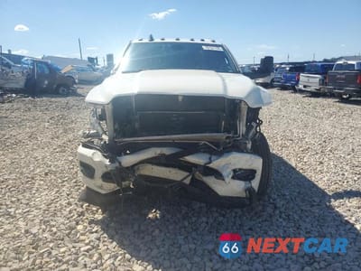 Piąte zdjęcie samochodu w środku: 2022 RAM 3500 LARAMIE LARAMIE VIN:3C63RRJL8NG377671 - miniatura