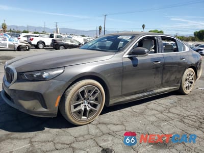 2024 BMW I5 EDRIVE 40 WBY33FK08RCR85159 - główne zdjęcie licytacji z USA - miniatura