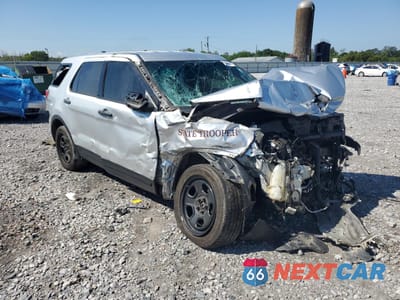 Czwarte zdjęcie samochodu z boku: 2017 FORD EXPLORER POLICE INTERCEPTOR VIN:1FM5K8AR0HGE13563 - miniatura