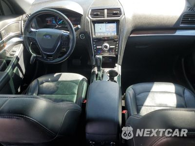 Zdjęcie 8 z 15 samochodu: 2019 FORD EXPLORER LIMITED VIN:1FM5K8F85KGB41101 - miniatura