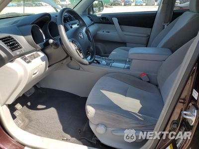 Zdjęcie 7 z 14 samochodu: 2013 TOYOTA HIGHLANDER BASE VIN:5TDZK3EH4DS104978 - miniatura