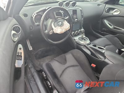 Zdjęcie 8 z 14 samochodu: 2015 NISSAN 370Z BASE VIN:JN1AZ4EH8FM443923 - miniatura