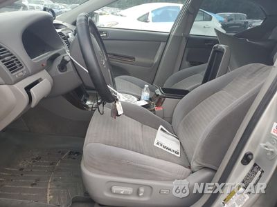 Zdjęcie 7 z 12 samochodu: 2006 TOYOTA CAMRY LE VIN:4T1BE32K26U683956 - miniatura