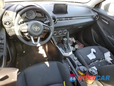 Zdjęcie 8 z 12 samochodu: 2019 TOYOTA YARIS L VIN:3MYDLBYV8KY517335 - miniatura