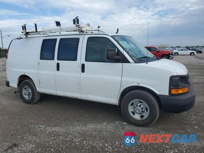 Czwarte zdjęcie samochodu z boku: 2013 CHEV EXPRESS G2500 VIN:1GCWGFCA3D1194391 - miniatura