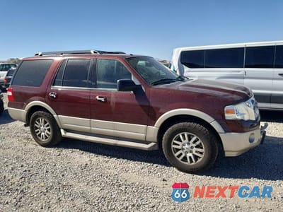 Czwarte zdjęcie samochodu z boku: 2010 FORD EXPEDITION EDDIE BAUER VIN:1FMJU1J54AEB19291 - miniatura