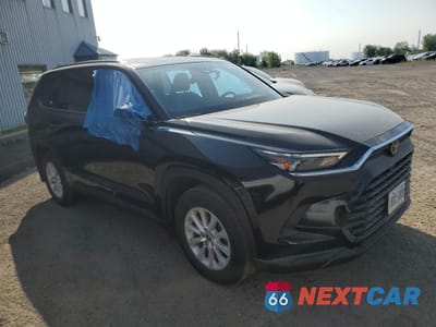Czwarte zdjęcie samochodu z boku: 2024 TOYOTA GRAND HIGHLANDER XLE VIN:5TDACAB58RS012708 - miniatura