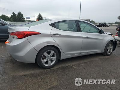 Trzecie zdjęcie samochodu z tyłu: 2013 HYUNDAI ELANTRA GLS VIN:KMHDH4AE1DU012504 - miniatura