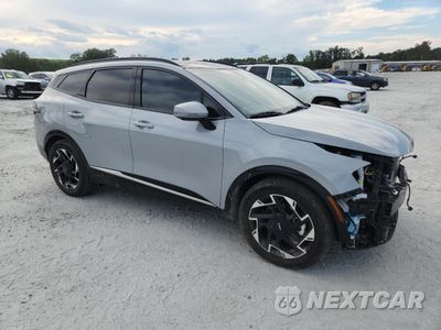 Czwarte zdjęcie samochodu z boku: 2023 KIA SPORTAGE SX PRESTIGE VIN:5XYK53AF1PG084929 - miniatura