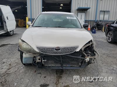 Piąte zdjęcie samochodu w środku: 2004 TOYOTA CAMRY VIN:4T1BE32K74U863317 - miniatura