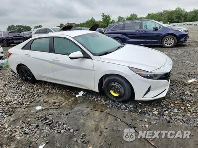 Czwarte zdjęcie samochodu z boku: 2022 HYUNDAI ELANTRA BLUE VIN:KMHLM4AJ1NU028420 - miniatura