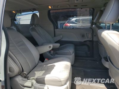 Zdjęcie 11 z 15 samochodu: 2011 TOYOTA SIENNA XLE VIN:5TDYK3DC1BS132543 - miniatura