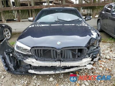 Piąte zdjęcie samochodu w środku: 2018 BMW M550XI VIN:WBAJB9C56JB286689 - miniatura