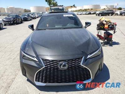 Piąte zdjęcie samochodu w środku: 2021 LEXUS IS 300 VIN:JTHCA1D26M5114829 - miniatura