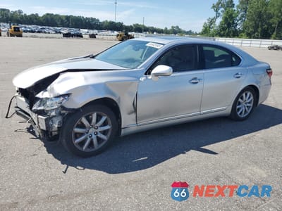 2007 LEXUS LS 460 JTHBL46FX75032386 - główne zdjęcie licytacji z USA - miniatura