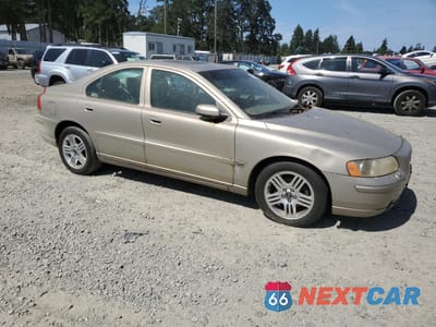 Czwarte zdjęcie samochodu z boku: 2005 VOLVO S60 VIN:YV1RS640252458191 - miniatura