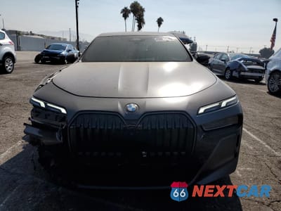 Piąte zdjęcie samochodu w środku: 2024 BMW 740 I VIN:WBA23EH08RCS90174 - miniatura