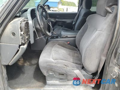 Zdjęcie 7 z 13 samochodu: 2002 CHEVROLET SILVERADO K2500 HEAVY DUTY VIN:1GCHK29U62E115349 - miniatura