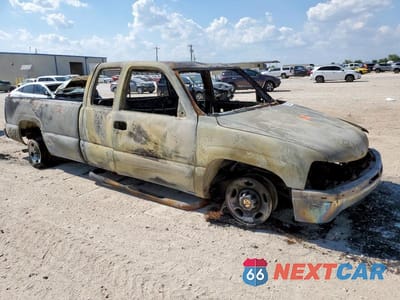 Czwarte zdjęcie samochodu z boku: 2000 CHEVROLET SILVERADO C2500 VIN:1GCGC29U2YE385986 - miniatura