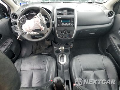 Zdjęcie 8 z 14 samochodu: 2017 NISSAN VERSA S VIN:3N1CN7AP8HK404089 - miniatura