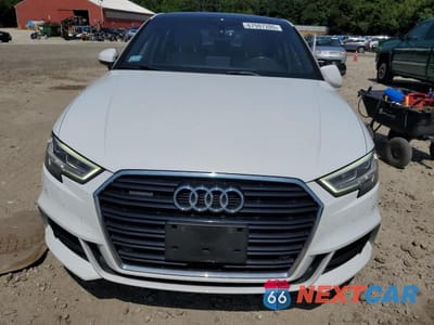 Piąte zdjęcie samochodu w środku: 2019 AUDI A3 PREMIUM PLUS VIN:WAUJEGFF4K1021213 - miniatura