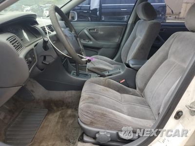 Zdjęcie 7 z 13 samochodu: 1997 TOYOTA CAMRY LE VIN:JT2BG22K9V0074001 - miniatura