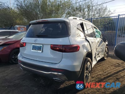 Trzecie zdjęcie samochodu z tyłu: 2024 MERCEDES-BENZ GLB 250 VIN:W1N4M4GB1RW377430 - miniatura