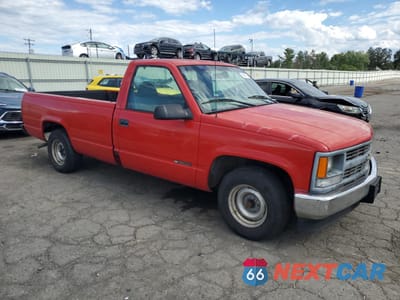 Czwarte zdjęcie samochodu z boku: 1998 CHEVROLET GMT-400 C1500 VIN:1GCEC14W2WZ146650 - miniatura