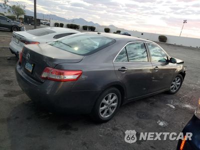 Trzecie zdjęcie samochodu z tyłu: 2011 TOYOTA CAMRY BASE VIN:4T4BF3EK3BR205974 - miniatura
