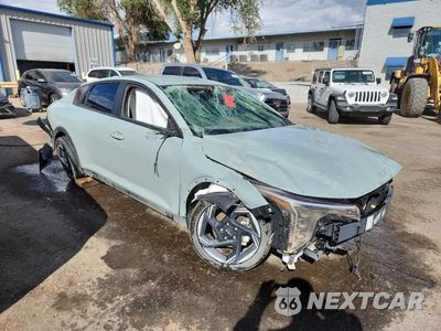 Czwarte zdjęcie samochodu z boku: 2025 KIA K4 EX VIN:3KPFU4DE5SE007029 - miniatura