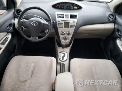 Zdjęcie 8 z 12 samochodu: 2008 TOYOTA YARIS VIN:JTDBT923581221465 - miniatura