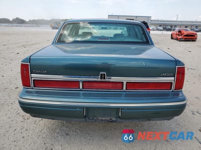 Zdjęcie 6 z 14 samochodu: 1996 LINCOLN TOWN CAR EXECUTIVE VIN:1LNLM81WXTY672992 - miniatura