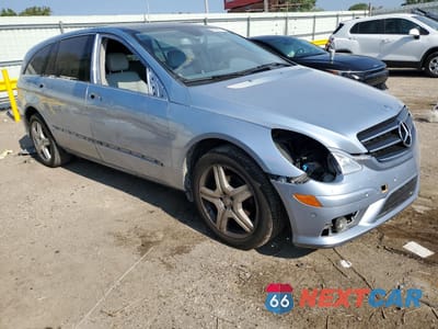 Czwarte zdjęcie samochodu z boku: 2010 MERCEDES-BENZ R 350 4MATIC VIN:4JGCB6FE2AA111363 - miniatura