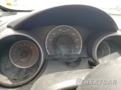 Zdjęcie 9 z 12 samochodu: 2010 HONDA FIT VIN:JHMGE8H28AC029586 - miniatura