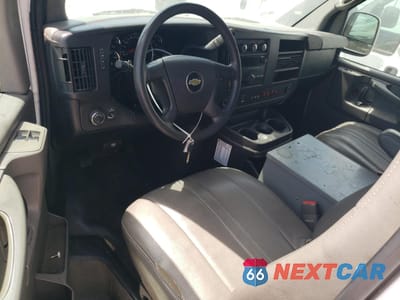 Zdjęcie 8 z 14 samochodu: 2014 CHEVROLET EXPRESS G2500 VIN:1GCWGFCB1E1119313 - miniatura